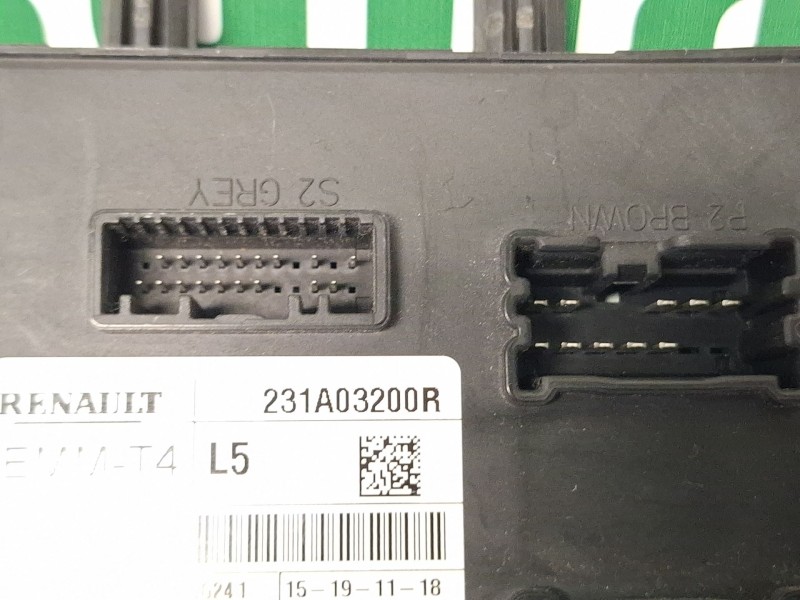 Recambio de modulo electronico para renault clio 4 0.9 tce 90 gasolina 90cv / 66kw h4b referencia OEM IAM 231a03200r  