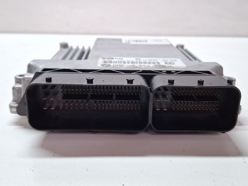 Recambio de centralita motor para bmw serie 3 referencia OEM IAM 75521760261208582  