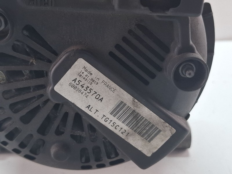 Recambio de alternador para mercedes-benz a 200 cdi referencia OEM IAM A543570A  