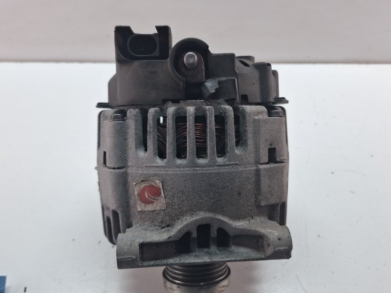 Recambio de alternador para mercedes-benz a 200 cdi referencia OEM IAM A543570A  