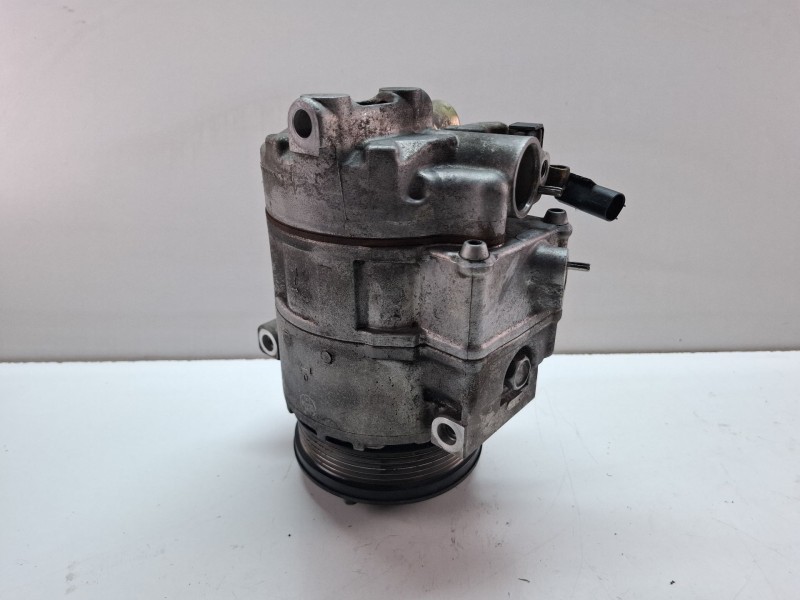 Recambio de compresor aire acondicionado para mercedes-benz s320 referencia OEM IAM 4472208001  