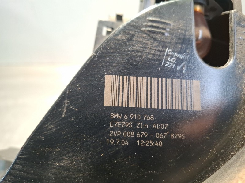 Recambio de piloto trasero derecho para bmw 530d referencia OEM IAM 6910768  