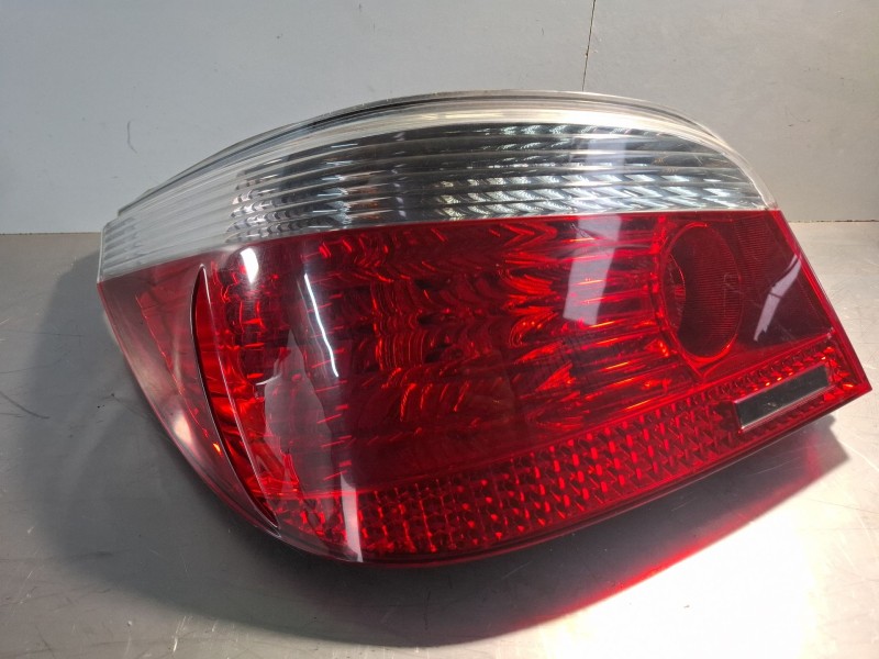 Recambio de piloto trasero izquierdo para bmw 530d referencia OEM IAM 6910767  