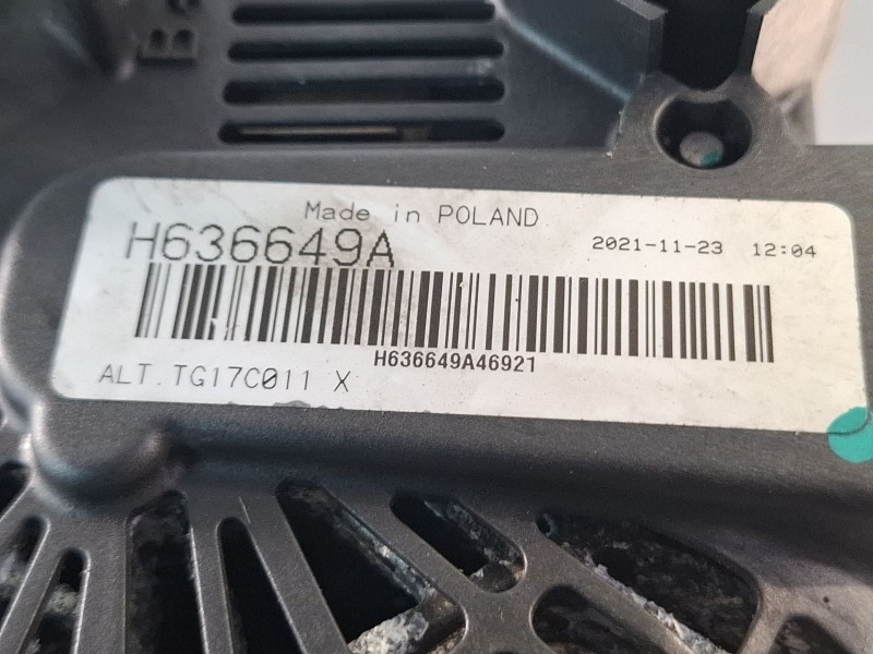 Recambio de alternador para bmw 530d referencia OEM IAM H636649A  