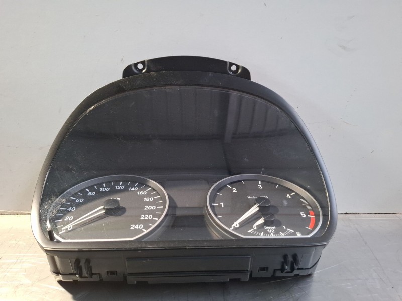 Recambio de cuenta kilometros para bmw 118d referencia OEM IAM 102495293  