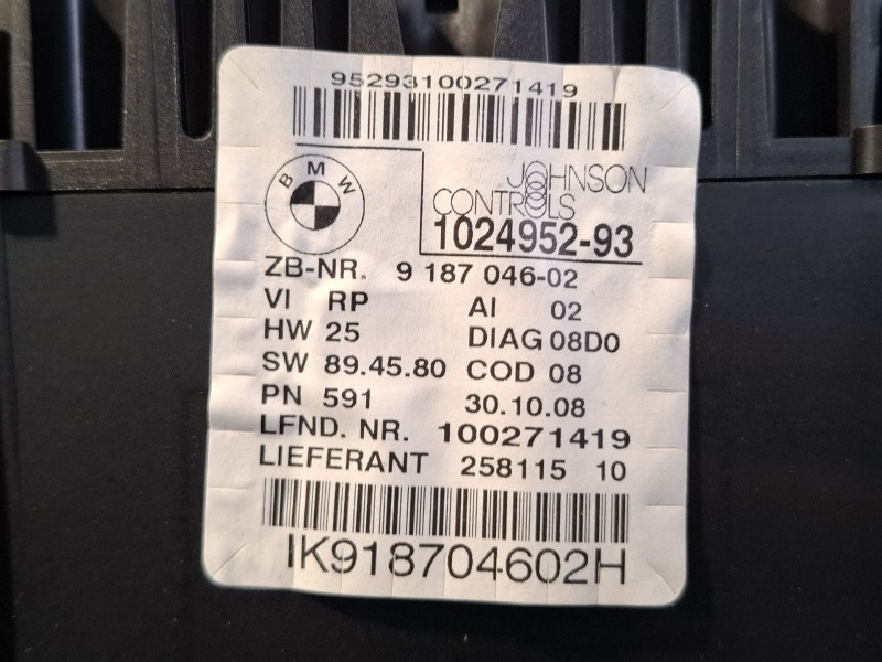 Recambio de cuenta kilometros para bmw 118d referencia OEM IAM 102495293  