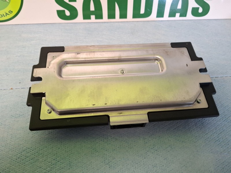 Recambio de modulo electronico para bmw 118d referencia OEM IAM 6135919715902  