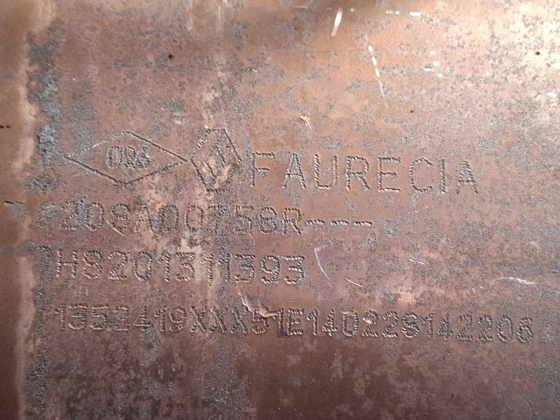 Recambio de catalizador para renault megane iv sport tourer (k9a/m/n_) 1.6 dci 130 referencia OEM IAM 208a00758r  