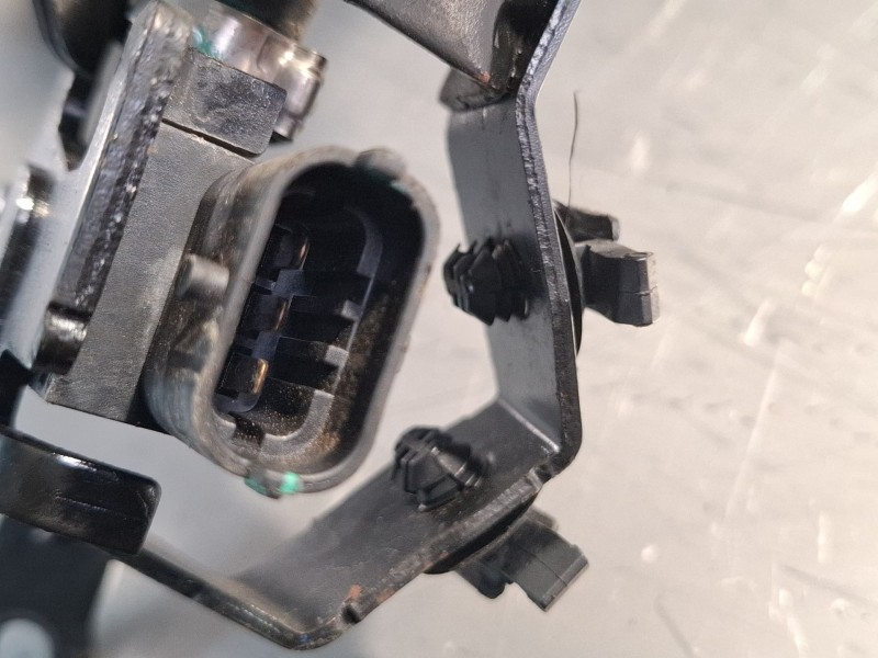 Recambio de catalizador para renault megane iv sport tourer (k9a/m/n_) 1.6 dci 130 referencia OEM IAM 208a00758r  