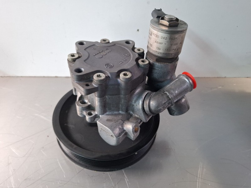 Recambio de bomba direccion asistida para bmw 530d referencia OEM IAM 7787106  