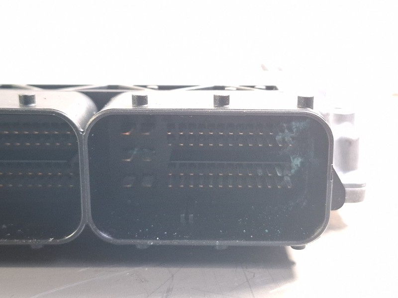 Recambio de centralita motor para bmw 530d referencia OEM IAM DDE77955530281011120  