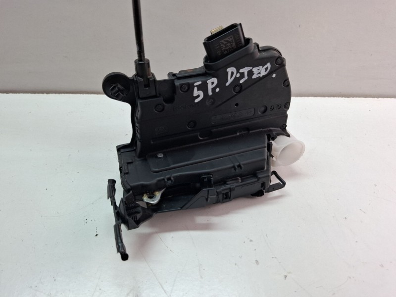 Recambio de cerradura puerta delantera izquierda para renault clio 4 0.9 tce 90 gasolina 90cv / 66kw h4b referencia OEM IAM 8050