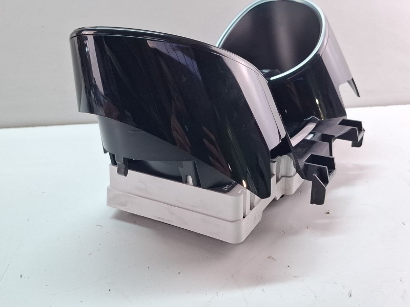 Recambio de cuenta kilometros para renault clio 4 0.9 tce 90 gasolina 90cv / 66kw h4b referencia OEM IAM 248105888R  