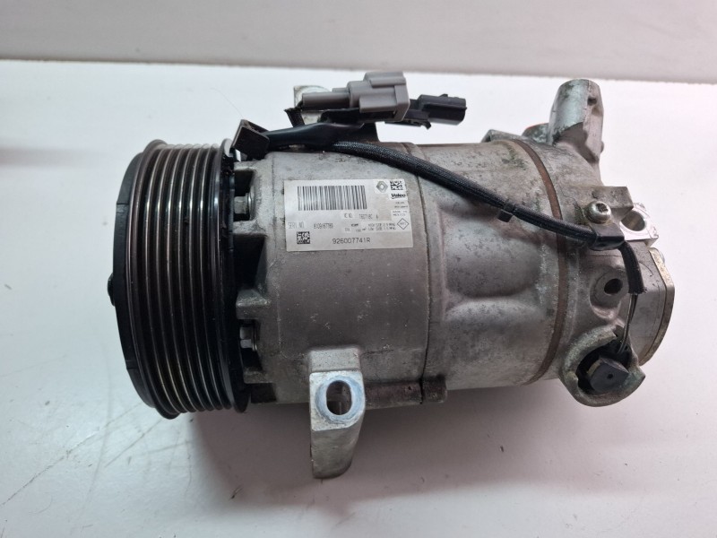 Recambio de compresor aire acondicionado para renault clio 4 0.9 tce 90 gasolina 90cv / 66kw h4b referencia OEM IAM 926007741R  