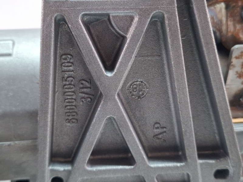 Recambio de columna direccion para renault clio 4 0.9 tce 90 gasolina 90cv / 66kw h4b referencia OEM IAM 6700003800B6900004546A 