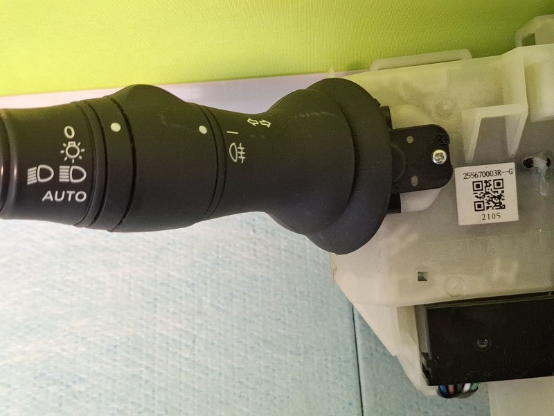 Recambio de mando multifuncion para renault laguna iii referencia OEM IAM 255670003R  