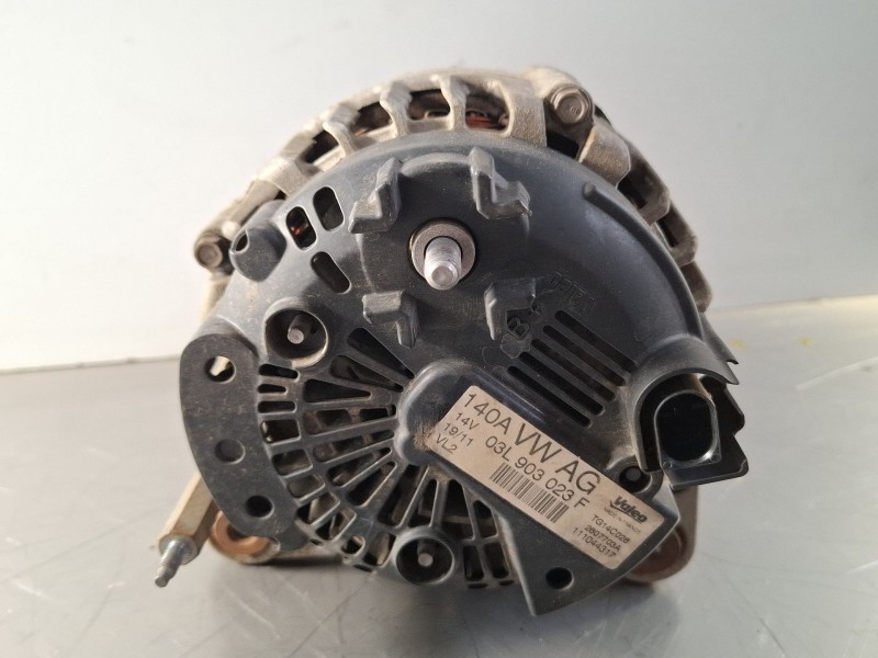 Recambio de alternador para seat leon referencia OEM IAM 03L903023F  