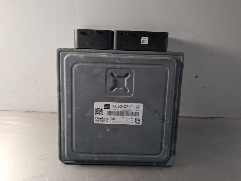 Recambio de centralita motor para seat leon referencia OEM IAM 03L906023LF  