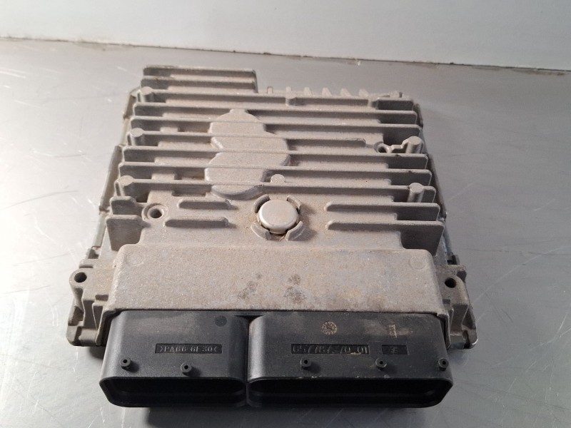 Recambio de centralita motor para seat leon referencia OEM IAM 03L906023LF  