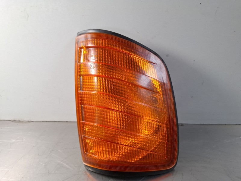 Recambio de piloto intermitente delantero derecho para mercedes-benz 250d referencia OEM IAM 12482601431305233929  
