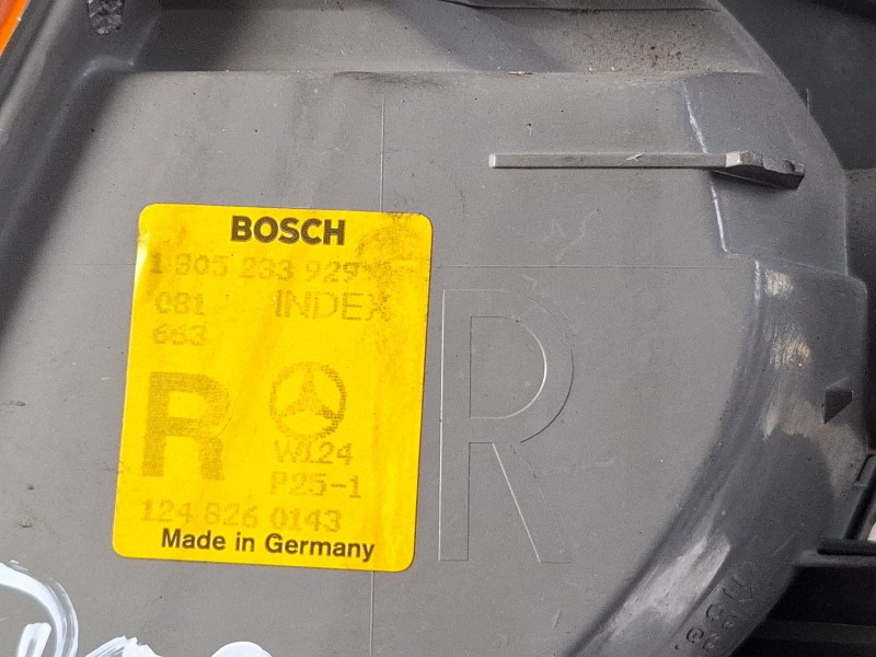 Recambio de piloto intermitente delantero derecho para mercedes-benz 250d referencia OEM IAM 12482601431305233929  