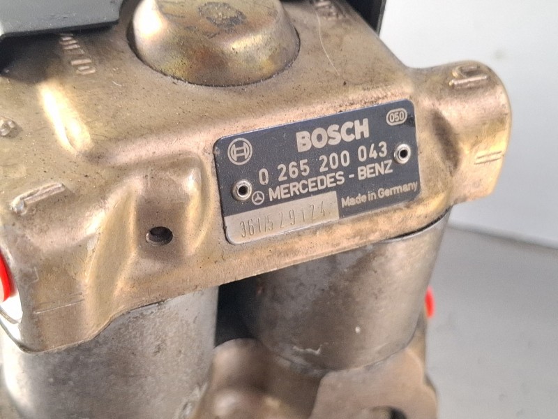Recambio de modulo abs para mercedes-benz 250d referencia OEM IAM 0265200043  