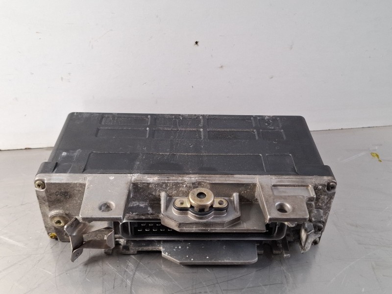 Recambio de centralita motor para mercedes-benz 250d referencia OEM IAM 00554521320265101018  