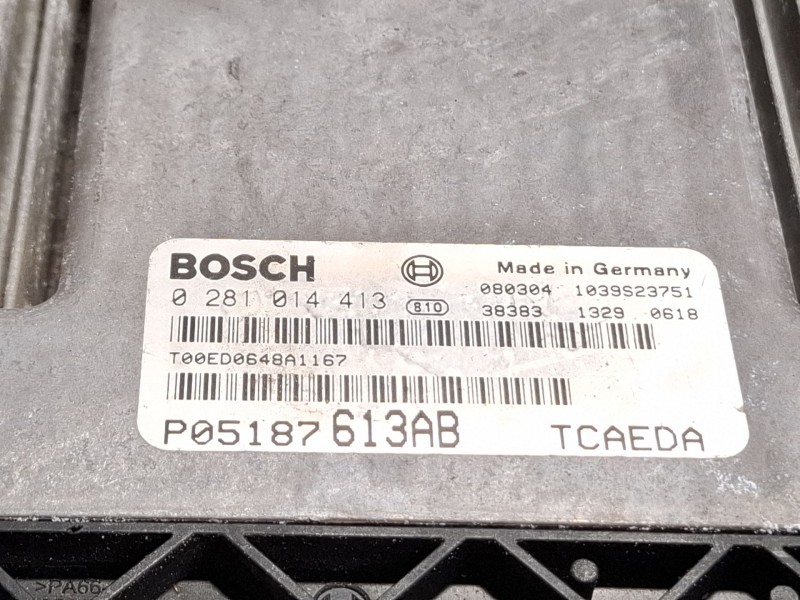 Recambio de centralita motor para jeep patriot 2.0 d 140cv byl referencia OEM IAM 0281014413  