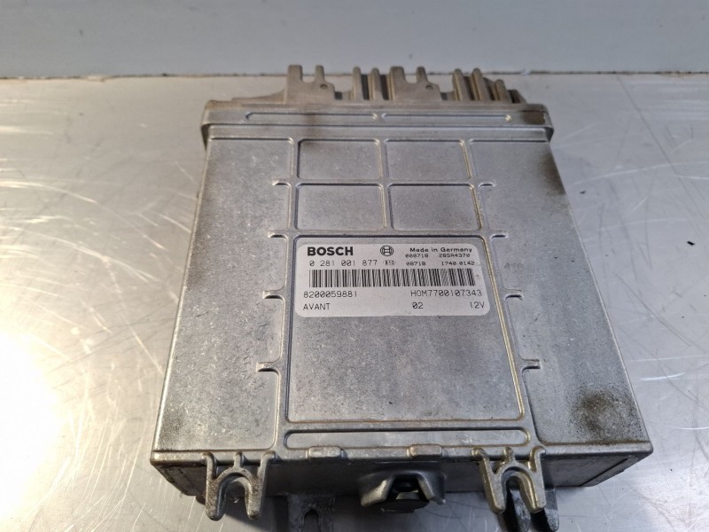 Recambio de centralita motor para renault megane referencia OEM IAM 0281001877  