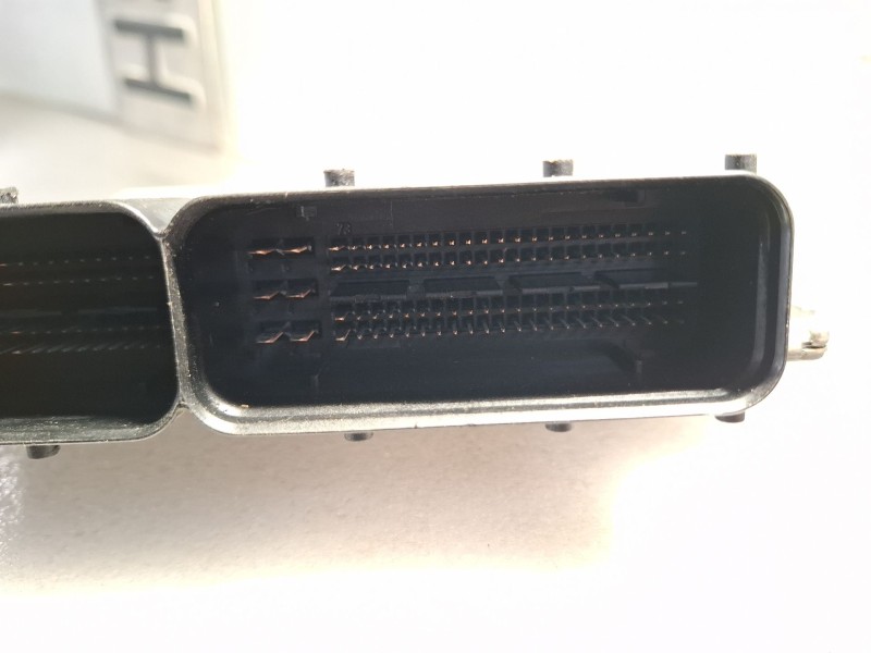 Recambio de centralita motor para volkswagen passat referencia OEM IAM 03G906018  