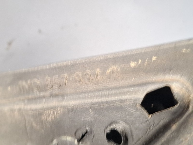 Recambio de espejo retrovisor derecho manual para seat león 1.9 tdi 100 cv referencia OEM IAM 1M0857934A  