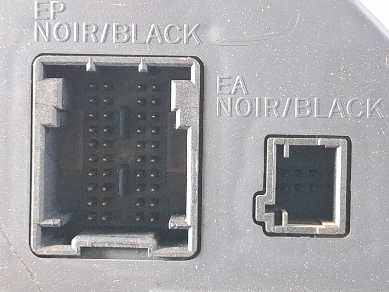 Recambio de centralita bsi para peugeot 308 referencia OEM IAM 9663798180  