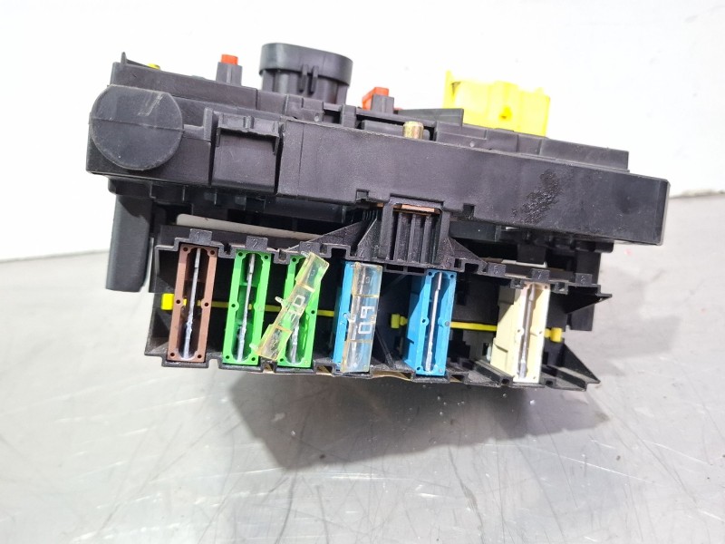 Recambio de centralita bsm para peugeot 207 referencia OEM IAM 9661086980  