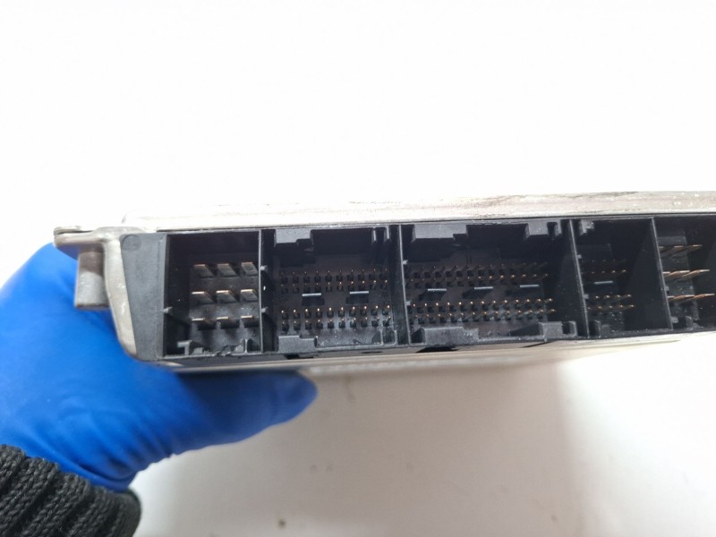 Recambio de centralita motor para mercedes-benz e 320cdi referencia OEM IAM A6131530079/0281010409  