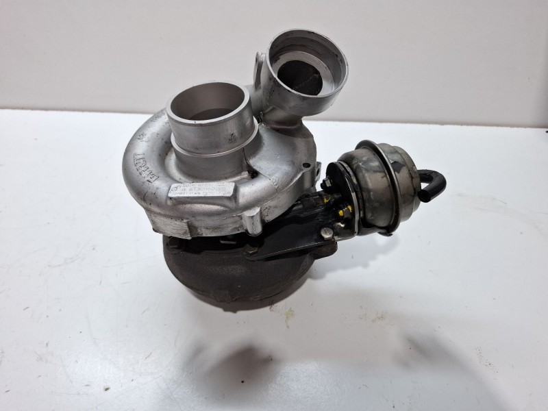 Recambio de turbocompresor para mercedes-benz e 320cdi referencia OEM IAM A6130960199  