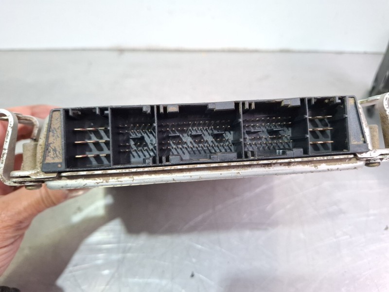 Recambio de centralita motor para mercedes-benz 108 d referencia OEM IAM A00015311790281010431  