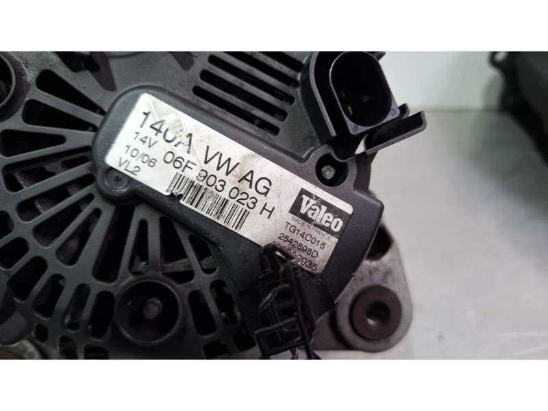 Recambio de alternador para audi a4 b7 avant (8ed) 2.0 tdi 16v referencia OEM IAM 06F903023H/TG14C018  