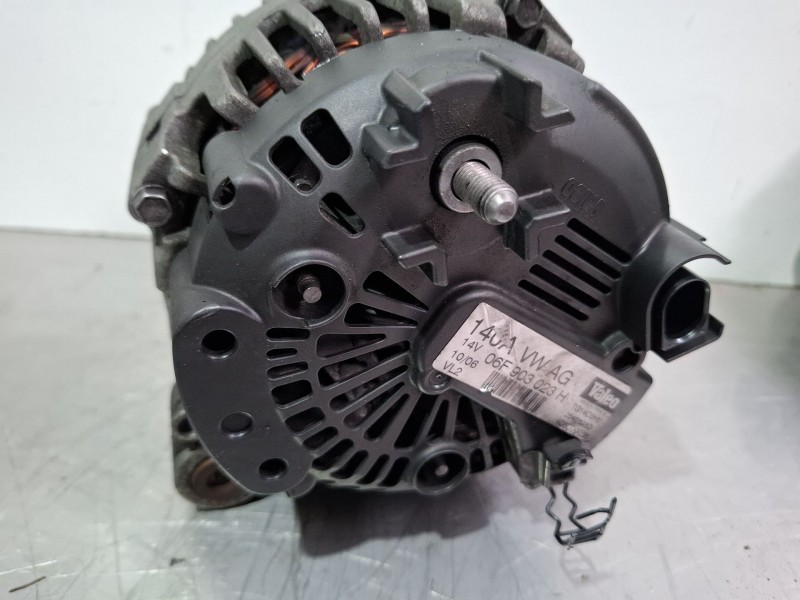Recambio de alternador para audi a4 b7 avant (8ed) 2.0 tdi 16v referencia OEM IAM 06F903023H/TG14C018  