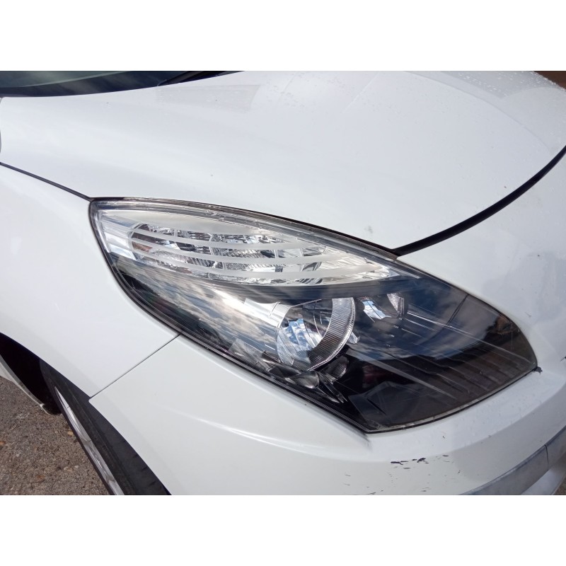 renault scenic del año 2010