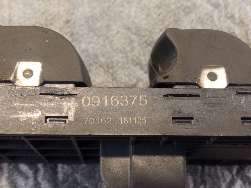 Recambio de mando elevalunas delantero izquierdo para audi a6 referencia OEM IAM 0916375  