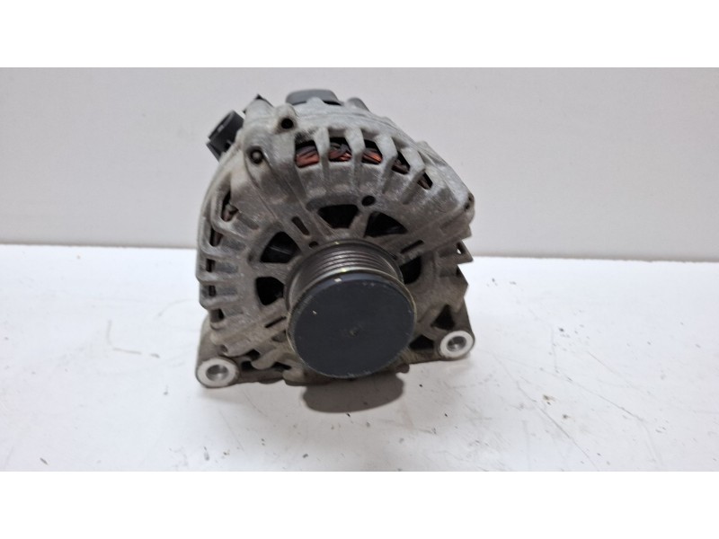 Recambio de alternador para citroen c5 referencia OEM IAM 9664074280  