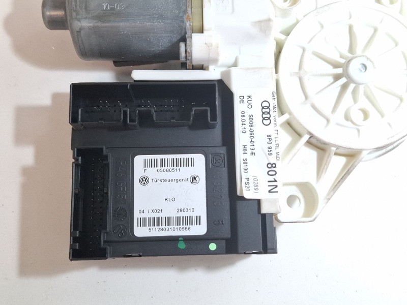 Recambio de motor elevalunas delantero izquierdo para audi a3 referencia OEM IAM E840311202  