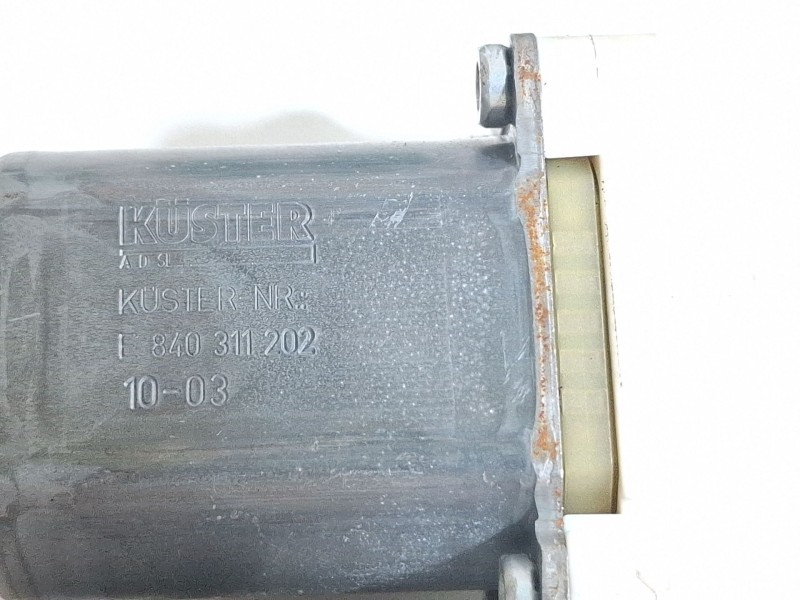 Recambio de motor elevalunas delantero izquierdo para audi a3 referencia OEM IAM E840311202  