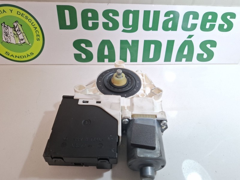 Recambio de motor elevalunas delantero izquierdo para audi a3 referencia OEM IAM E840311202  