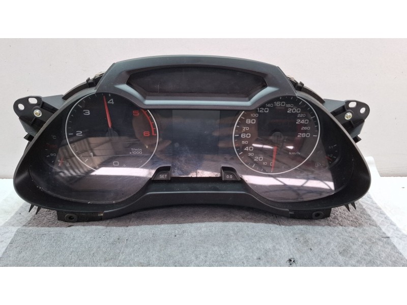 Recambio de cuenta kilometros para audi a4 referencia OEM IAM 8KO920930D  