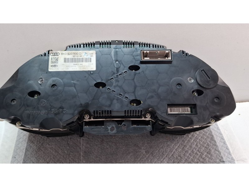 Recambio de cuenta kilometros para audi a4 referencia OEM IAM 8KO920930D  