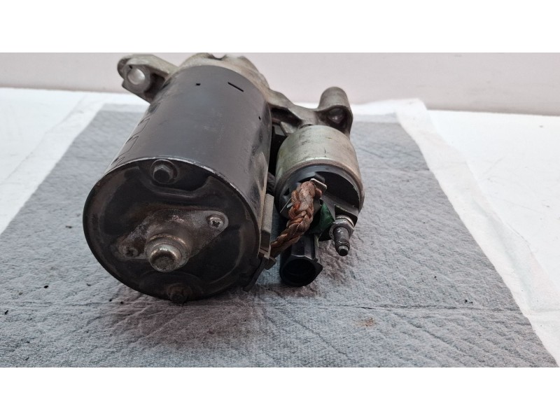 Recambio de motor arranque para audi a4 referencia OEM IAM 03l911021E  