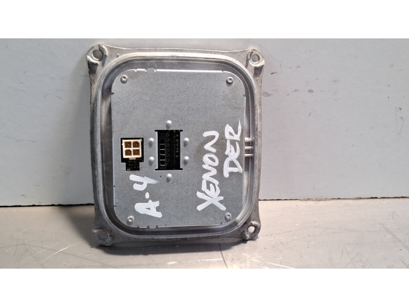 Recambio de centralita faros xenon para audi a4 referencia OEM IAM 8K0907472  