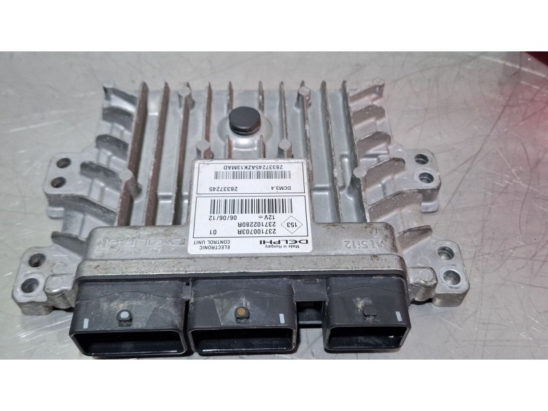 Recambio de centralita motor para dacia sandero referencia OEM IAM 237100703R237102280R  