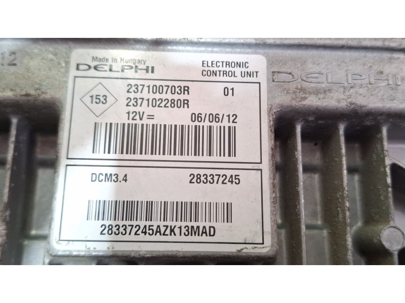 Recambio de centralita motor para dacia sandero referencia OEM IAM 237100703R237102280R  